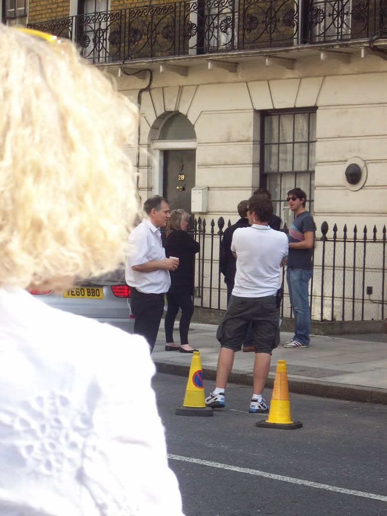 ... mark gatiss martin freeman ...